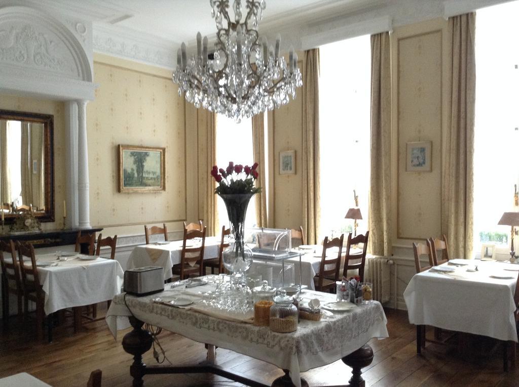 Hotel Patritius Brugge Bagian luar foto