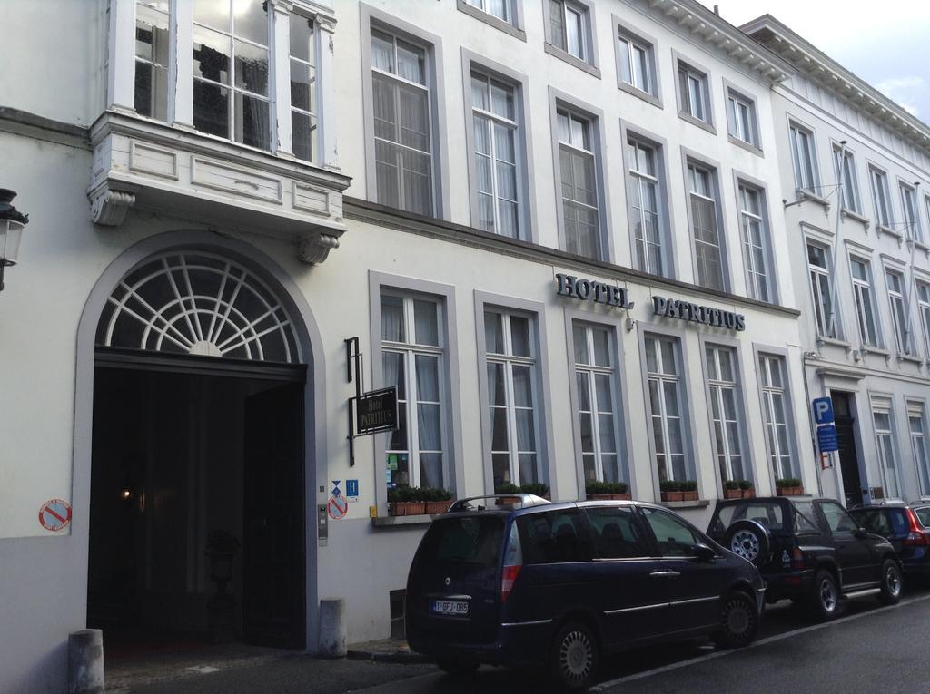 Hotel Patritius Brugge Bagian luar foto