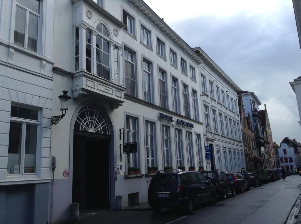 Hotel Patritius Brugge Bagian luar foto