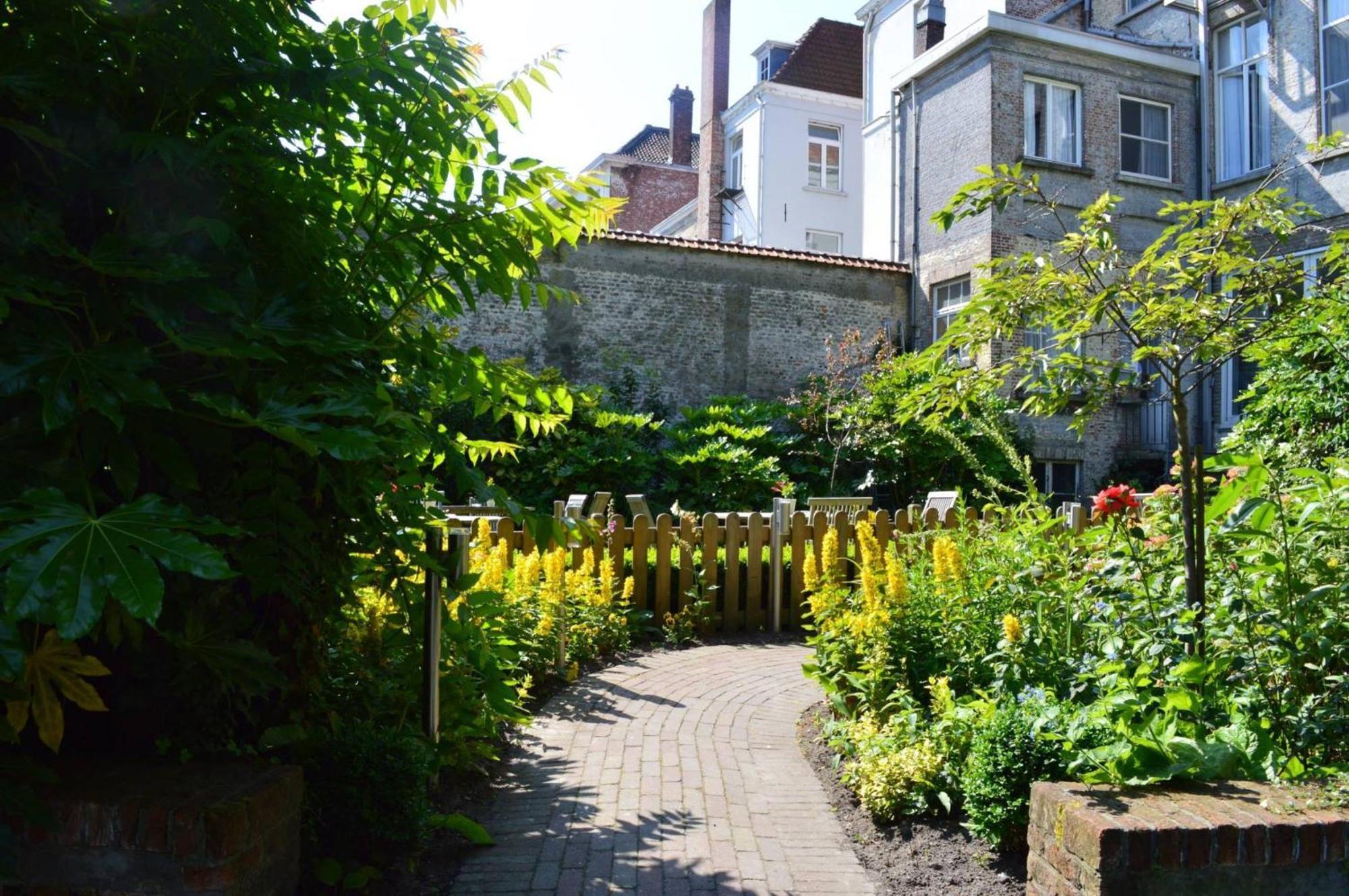Hotel Patritius Brugge Bagian luar foto