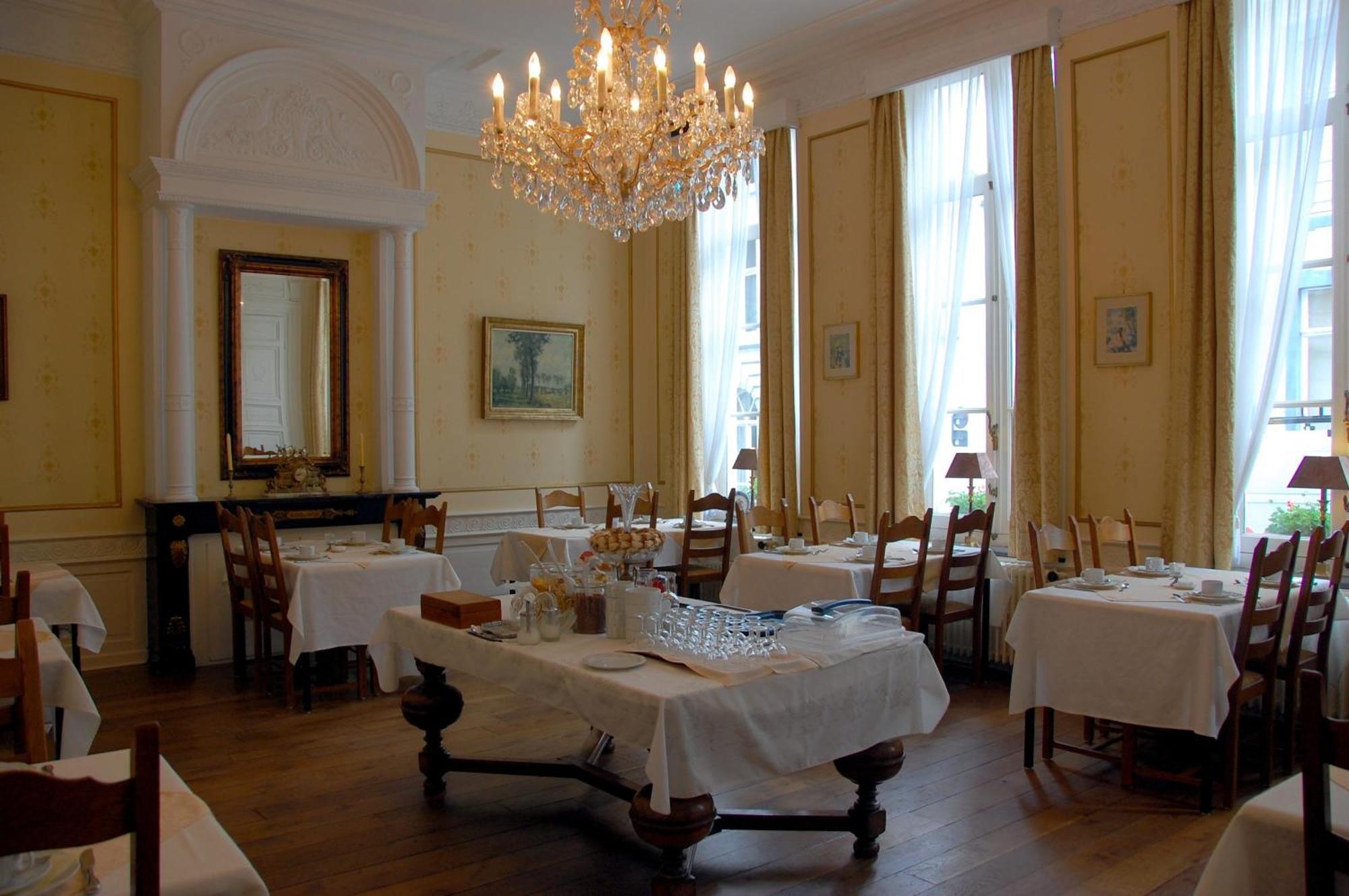 Hotel Patritius Brugge Bagian luar foto