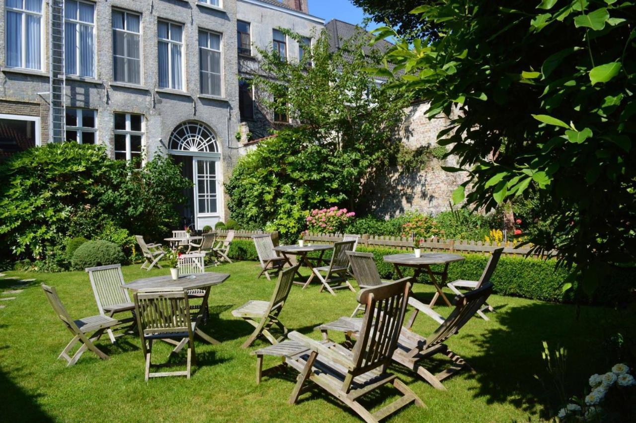 Hotel Patritius Brugge Bagian luar foto